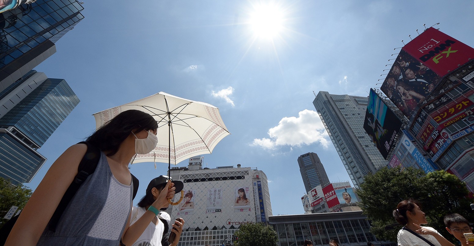 Tokyo endures the longest heat wave ever recorded on Thursday, August 6, 2015. The temperature reaches 35.1 degrees Celsius before noon Thursday, marking the seventh consecutive day of highs at or above 35 C