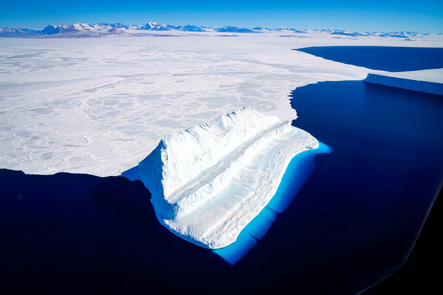 Melting Antarctic ice could slow global temperature rise, study says - Carbon Brief