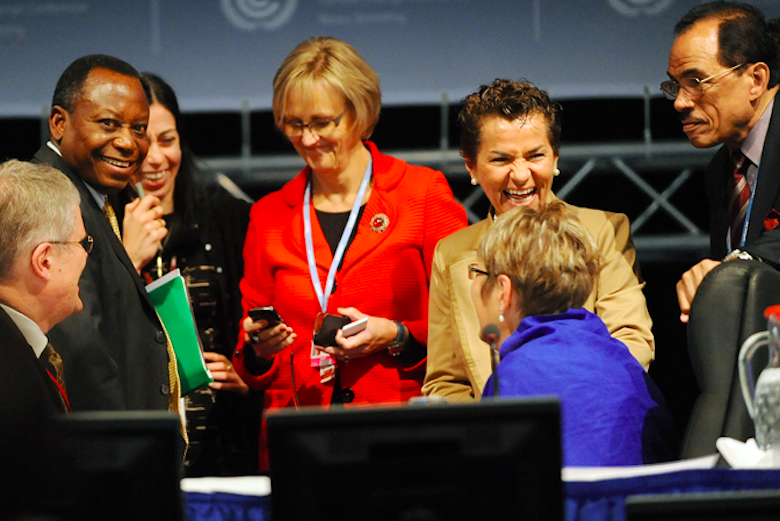 Robert Van Lierop (R) at the Bonn Climate Change Conference in May 2012.