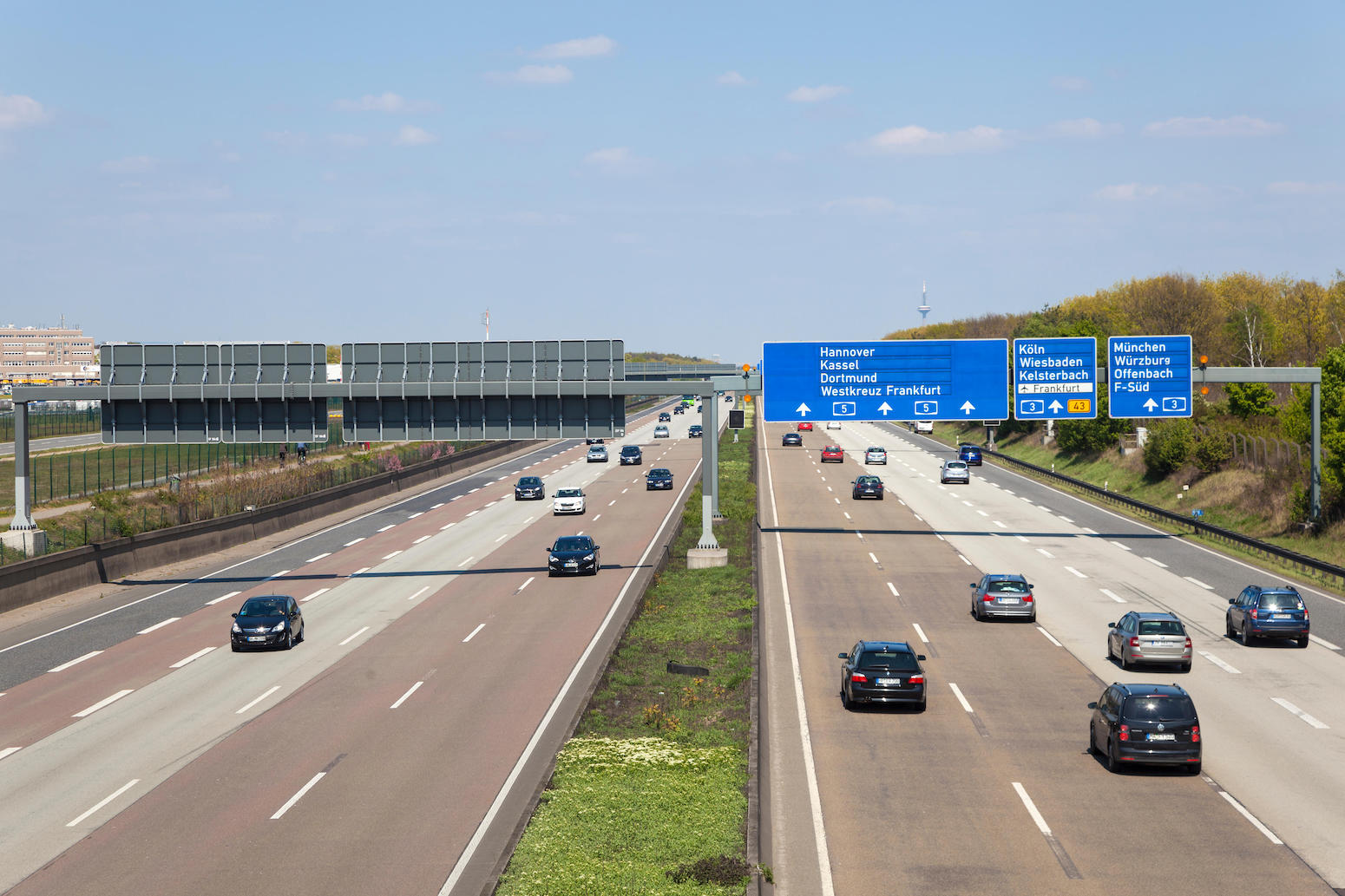 Autobahn speed limit would cut carbon and bring €1bn in benefits, study  says - Carbon Brief