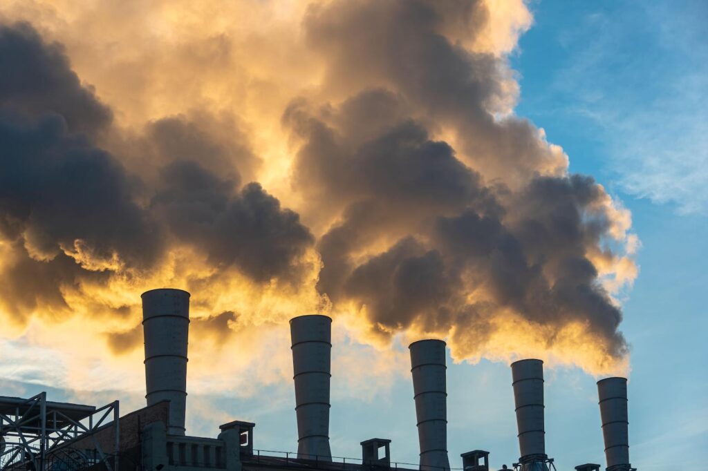 Analysis: Growth of Chinese fossil CO2 emissions drives new global ...