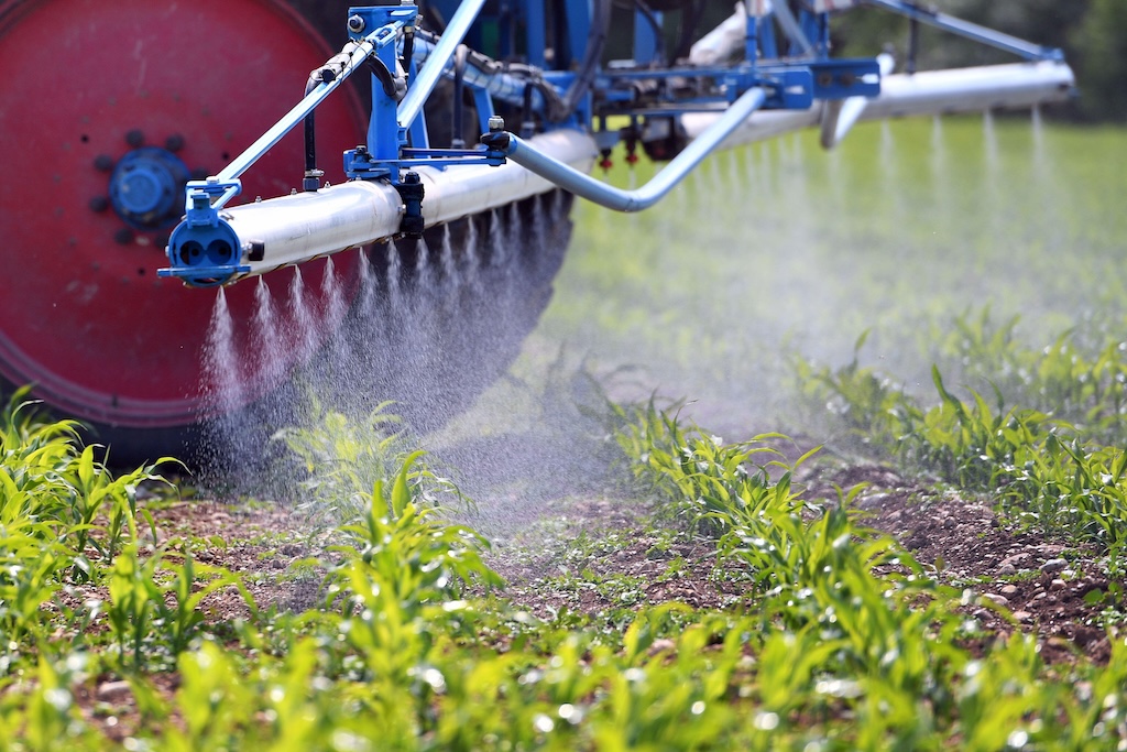 A tractor and sprayer applying glyphosate on a field in Germany in 2020.