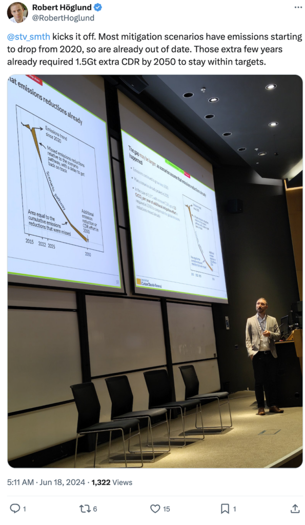 Robert Hoglund on X: Steve Smith kicks it off