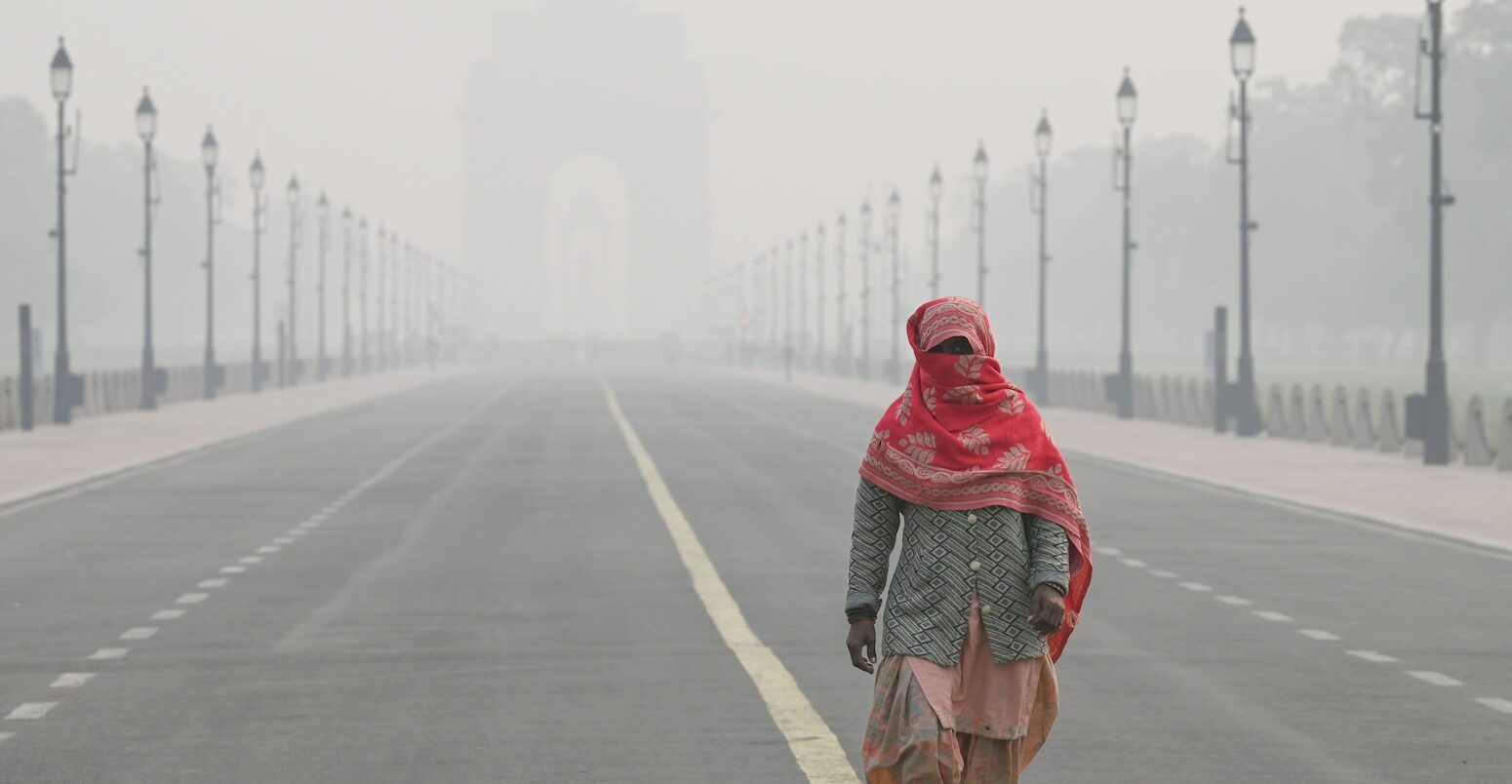 A layer of smog engulfs Kartavya Path in New Delhi, India on 19 November 2024.